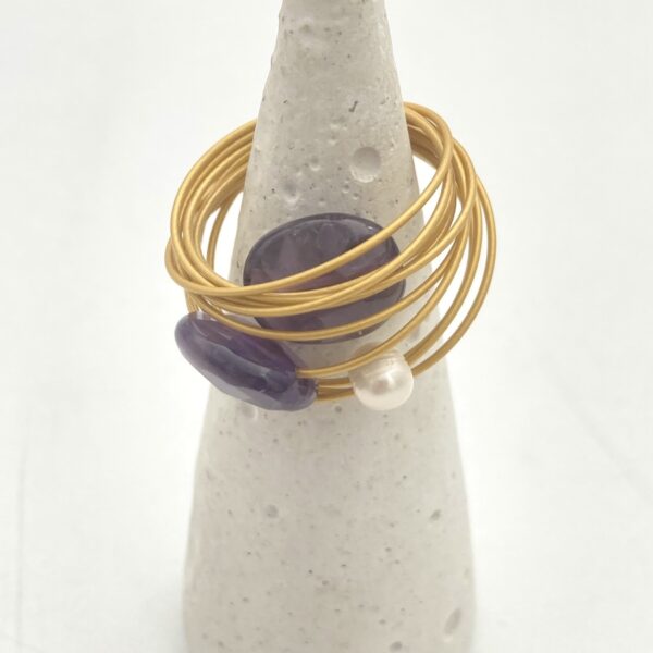 ring with amethyst and natural pearl