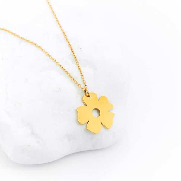 necklace flower